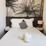 Le Lion Dor De Charme Et Centre De Hotel 2*