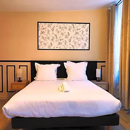 Le Lion Dor Hotel De Charme Et Centre Ville De Bernay