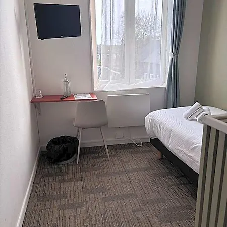 Le Lion Dor Hotel De Charme Et Centre Ville De Bernay Hotel