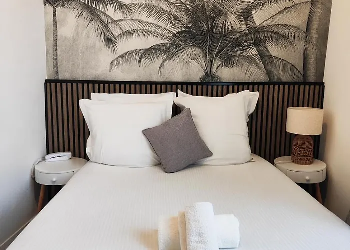 Hôtel Le Lion D'or Hotel 2*