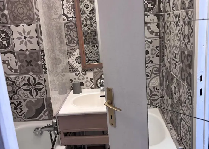 Hotel Hôtel Le Lion D'or